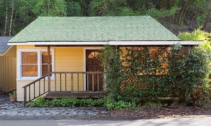 Healdsburg Cottage | Charming Healdsburg River Cottage: Near Tasting Rooms & Vineyards