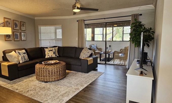 Palm Harbor Condo | Top-Rated Lake Tarpon Condo with Ocean Views & Work Amenities