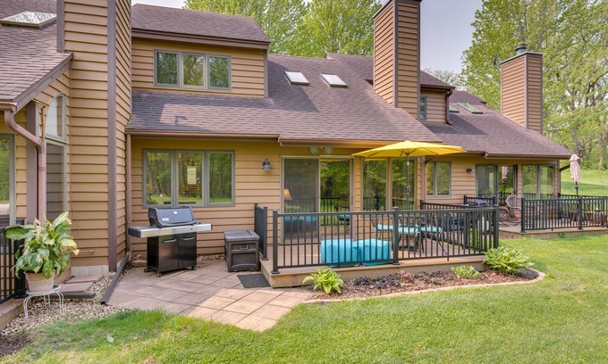 The Galena Territory House | Family-Friendly Galena Retreat with Pool & Golf Access!