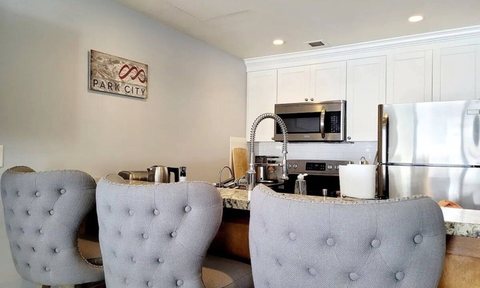 Park City Apartment | Prime Ski In/Ski Out Access at Sundial Near Gondola