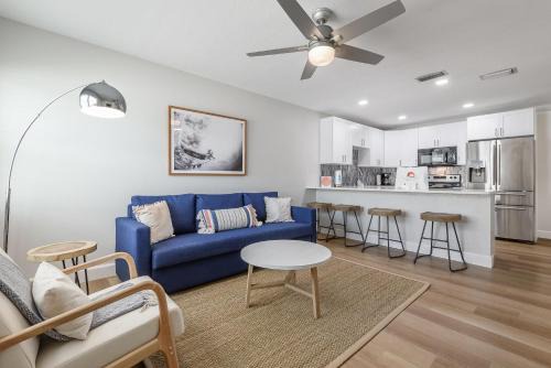 Apollo Beach Apartment | Idyllic Waterfront Condo in Apollo Beach - 4-Star Stay