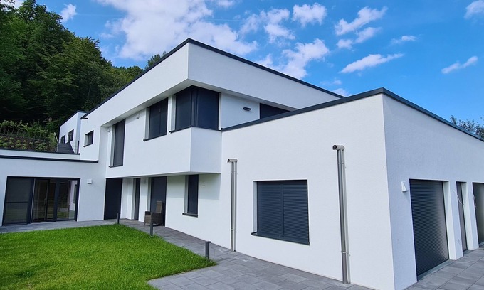 Ortsmitte Apartment | Family-Friendly Upland Lounge with Kitchen Amenities