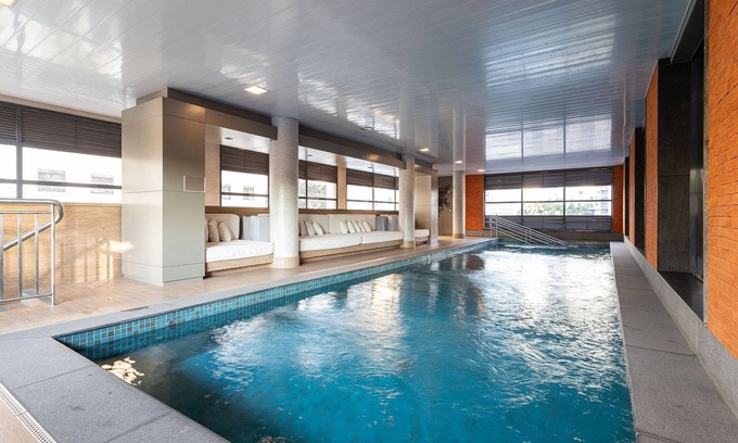 Vila Nova Conceicao Apartment | Upper Itaim: Ideal Retreat near Faria Lima with Pool & Spa