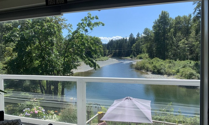 Regional District of Nanaimo House | UPPER SUITE RIVERFRONT PROPERTY