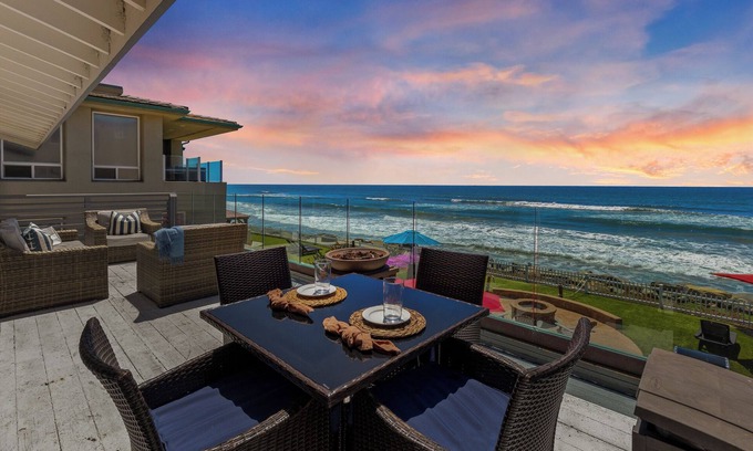 Peacock House | Beachfront Duplex with Oceanfront Decks - Top Rated 9.2/10
