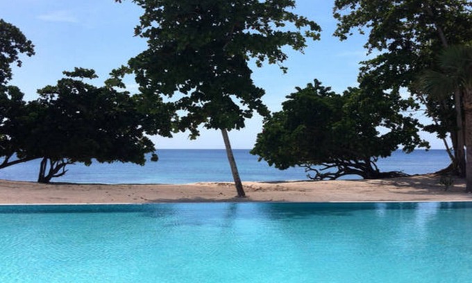 Orange Bay Apartment | Elegant 1 Bedroom Apartment in Beach Community with Pool