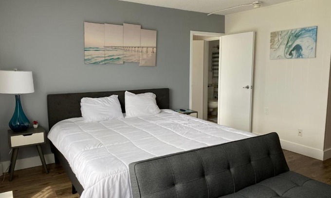Gadsden Apartment | Stylish 1 Bedroom Retreat in Gadsden, AL for Families