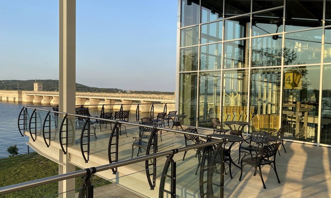 Table Rock Condo | Premier 1 King Suite at Pointe Royale near Clubhouse