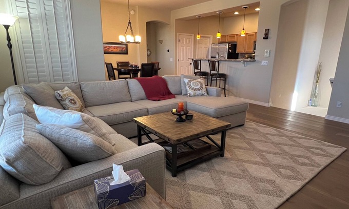 Talon Retreat Condo | Stylish Grayhawk Condo with Pool & Spa in Scottsdale
