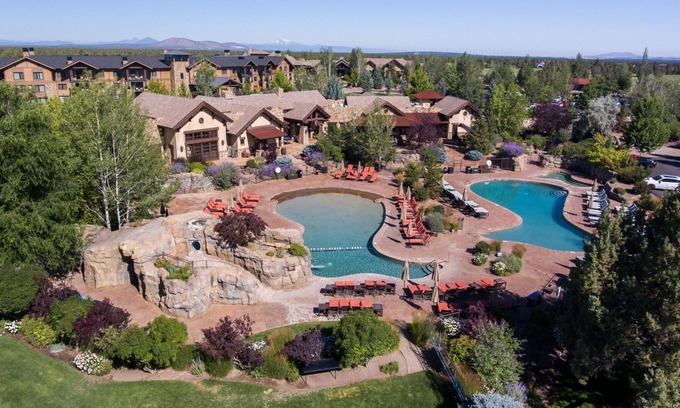 Pronghorn House | Elegant 4 BR Townhouse at Juniper Preserve Resort