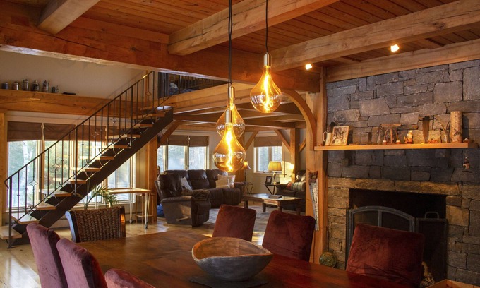 Shrewsbury House | Premier Killington/Okemo Retreat with Hot Tub & Spa
