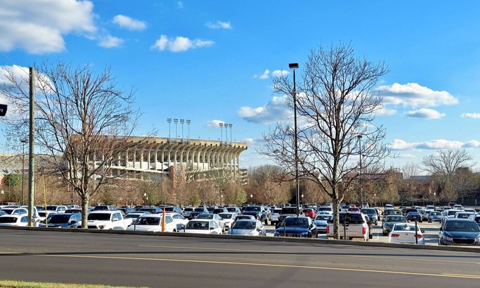 Auburn Condo | Upscale Condo, as close as it gets to Jordan-Hare Stadium!