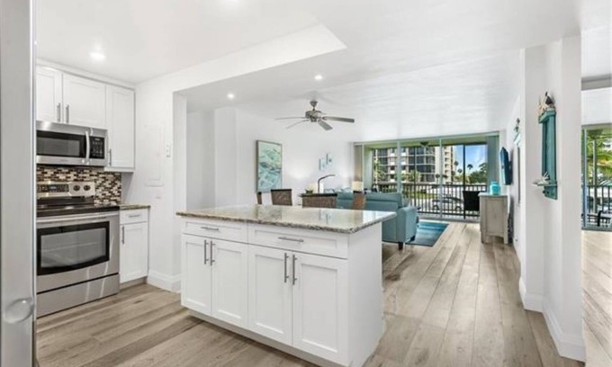 Vanderbilt Beach Condo | Indulge in Oceanfront Condo Steps from Vanderbilt Beach