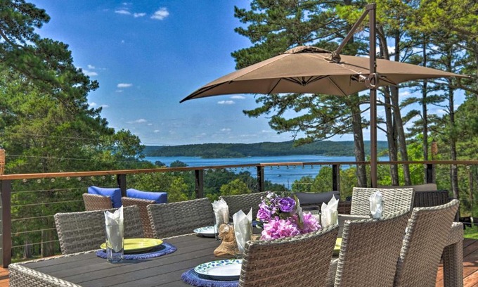 Rogers House | Elegant Cottage with Inviting Lake-View Deck for Families!