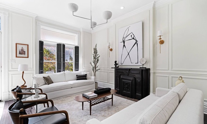 Lincoln Park House | Elegant Home in Lincoln Park: Steps from Downtown Attractions