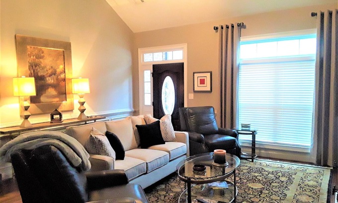 Augusta House | Elegant Masters Rental in Gated Community with Pool & Spa