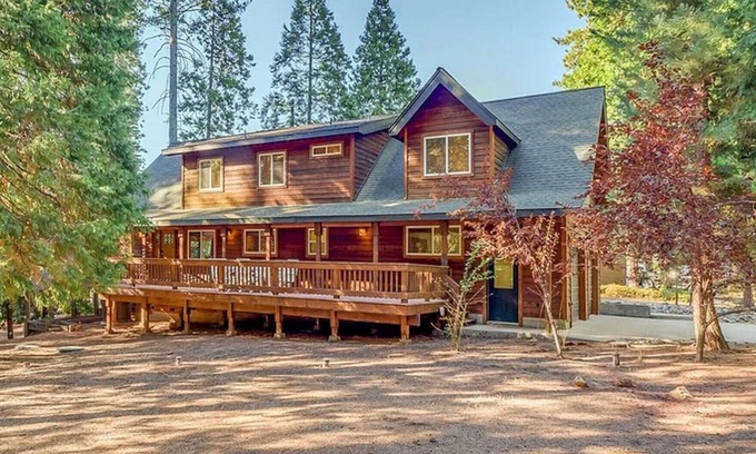 Arnold Cabin | Impressive Mountain Chalet in Blue Lake Springs with Pool & Free Wifi