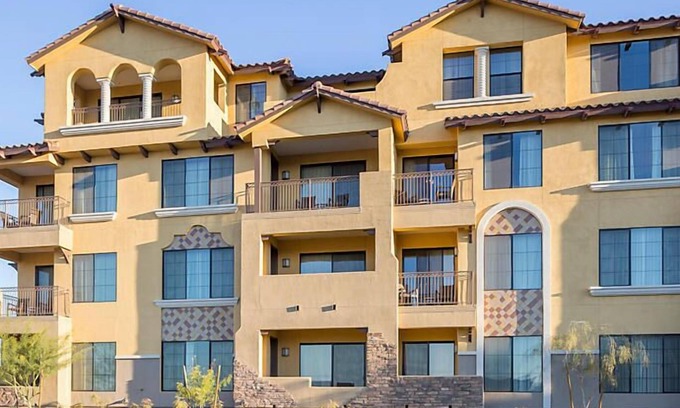 Cibola Vista Resort | Exceptional Resort with Heated Pool, Gym & Tennis Court
