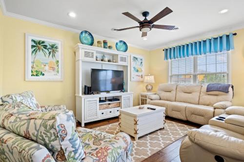 Garden City House | Upscale, Stylish, Raised 3 BR Beach House Sleeps 7!