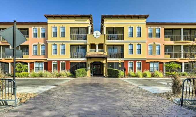 Carrollwood Apartment | Elegant Unit at Private Golf Resort with Inviting Pool