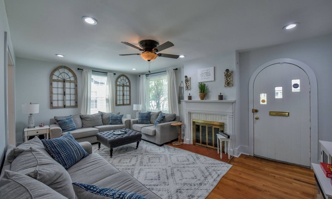 Forest Lake House | Prime Uptown Bama House - Steps from Stadium & Downtown