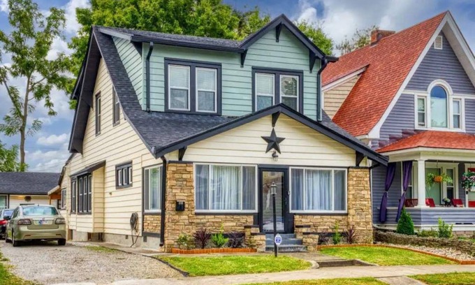 New Albany House | Uptown Class: Top-Rated Stay with Family Amenities