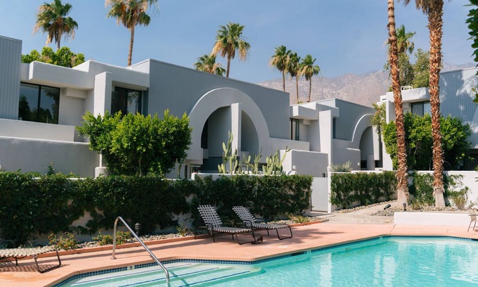 Vista Las Palmas Condo | Uptown Las Palmas Condo: Pool, Hot Tub & Pet-Friendly Escape