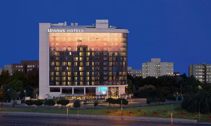 Zeytinburnu Hotel | Discover Uranus Istanbul Topkapi: 5-Star Luxury & Spa