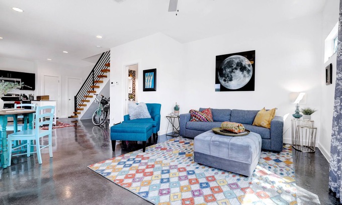 Near East Side House | Urban - A Birdy Vacation Rental with Great Amenities