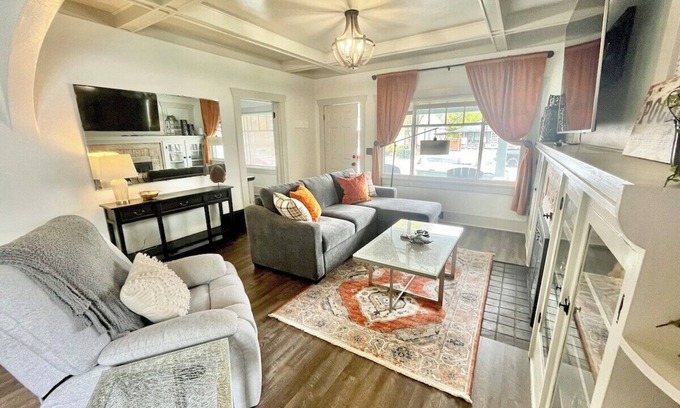 Pocatello House | Convenient Urban Bungalow near Park and ISU