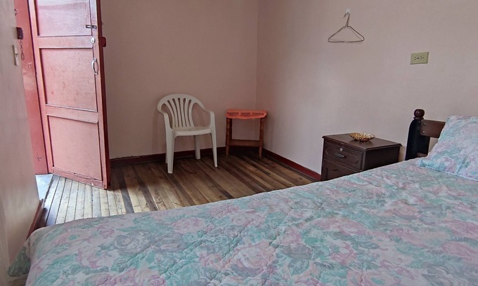 Ambato House | Urban Connection-Center of Ambato