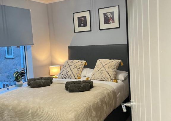Great Yarmouth House | Premier Urban Delight Escape: Pet & Child Friendly Haven
