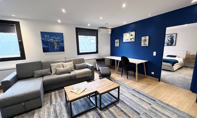 Quartier Sainte-Marguerite Apartment | Urban Flat 166: Premier 4BDR Apartment in Paris Center