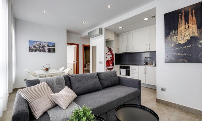 El Putget i Farro Apartment | Pet-Friendly Urban Flats Vallirana - Rated 8.4/10