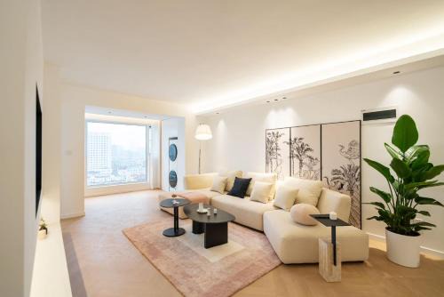 Xuhui Apartment | Urban hub Sun Apartment near the Xujiahui Road