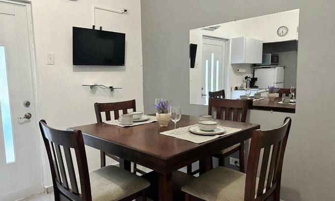 Eleanor Roosevelt Apartment | Discover Urban Lodgings Two @ Roosevelt - 9.2/10 Rating!