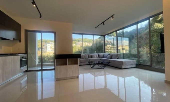 Safra Apartment | Urban Loft 4BDR 2-Story Duplex