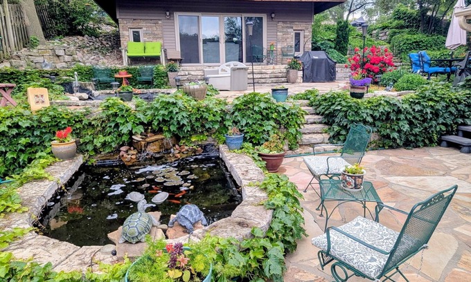 Benson Apartment | Urban Oasis Studio Home in Omaha with AC, WiFi