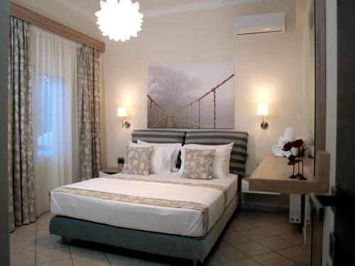 Nea Chora Apartment | Ocean View Urban Sea Apts: Family-Friendly Getaway