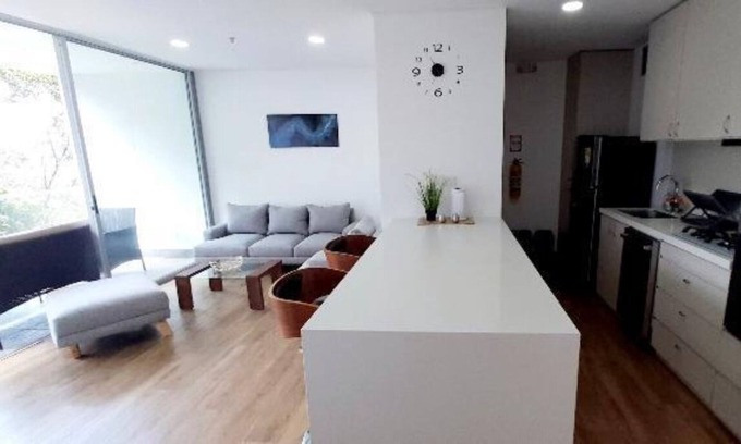 El Tesoro Apartment | Urban Studios 1103th floor, Pool/Gym