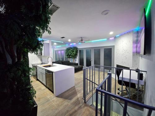 Lake Highlands Apartment | Urban Treehouse