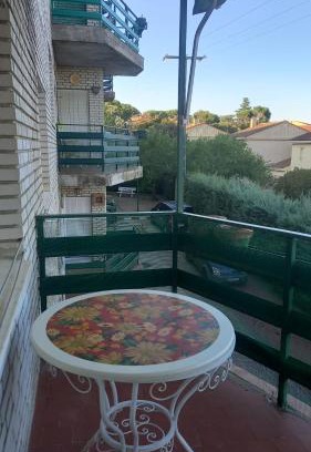 Fresnedillas de la Oliva Apartment | Relaxing Stay at Urbanización Granja de San Antonio with Pool