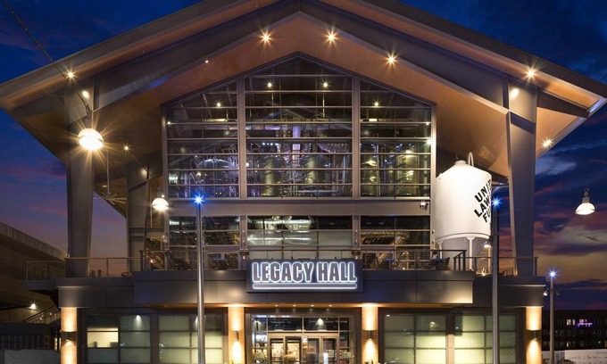 Legacy Park Apartment | Urbanlights at Legacy West