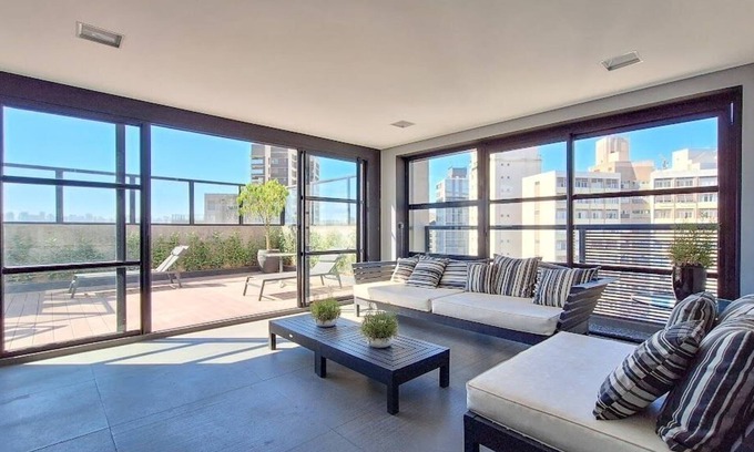 Vila Nova Conceicao Apartment | Experience Urbano Duplex: Family-Friendly Retreat with Pool