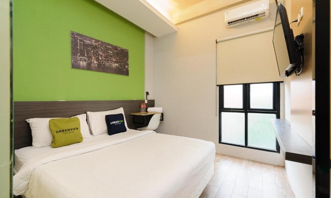 Kebayoran Lama House | Budget-Friendly Urbanview Caverna Gandaria for Families
