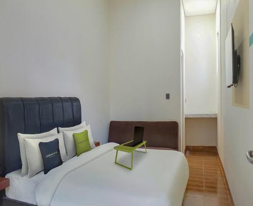 Pontianak Hotel | Urbanview Hotel Aloevera Pontianak by RedDoorz