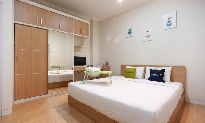 Jakarta Hotel | Comfortable Urbanview Hotel Jagakarsa - Family Friendly Stay