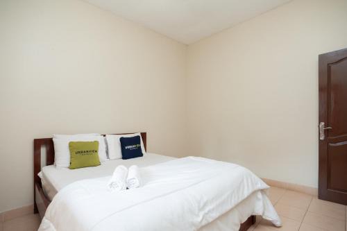Cisarua Hotel | Family-Friendly Urbanview Hotel Syariah Insani in Cisarua