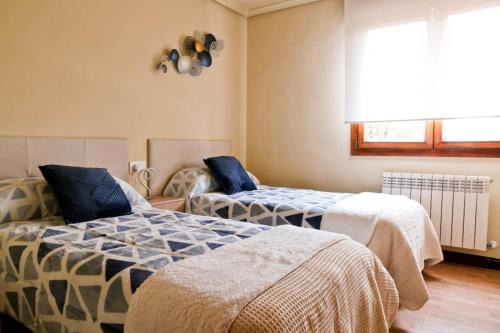 Viana Apartment | Urbión Etxea: Family-Friendly Retreat with 9.2/10 Rating