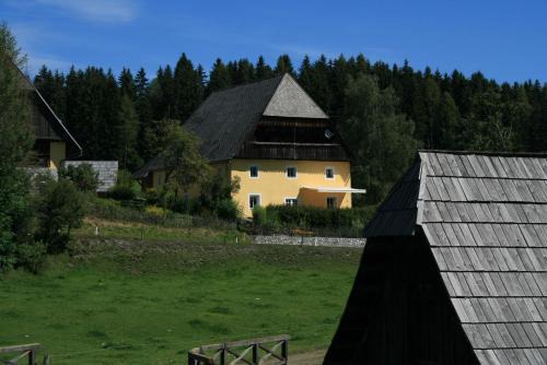 Zeutschach House | Oceanfront Escape at Bio-Bauernhof Liebchen - Rated 9.5/10